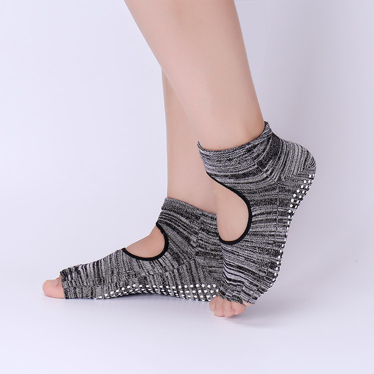 Non-Slip Yoga Socks with Grips - Pilate Yoga Workout 评论和价格